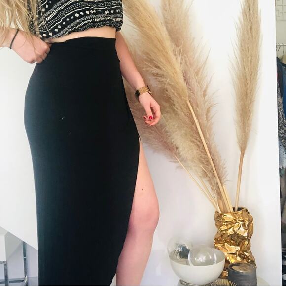 UO STARING AT STARS Black Column High Mid Rise Waisted Side Slit Maxi Skirt S - Picture 4 of 7
